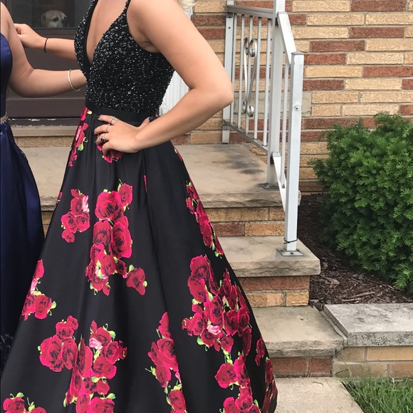 prom dress - Picture 7 of 8